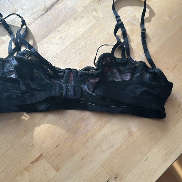 Floral bra - Picture 3 of 7